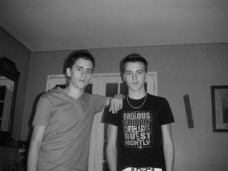 les deux  comiques....